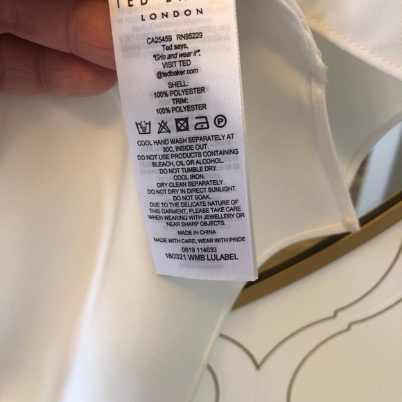 44. Ted Baker sleeveless blouse - Picture 4 of 4
